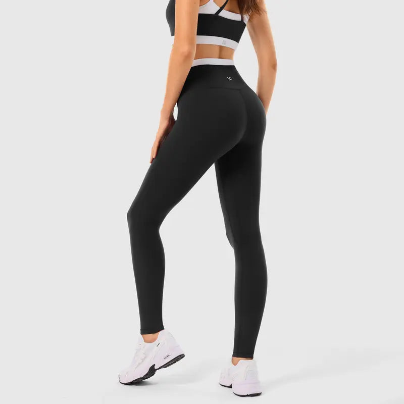 INNO MINT Women's 2-Piece Fitted Workout Set - Soft, Breathable Spandex Outfit with Seamless Yoga Leggings and Padded Sports Bra for High-Performance Gym Wear