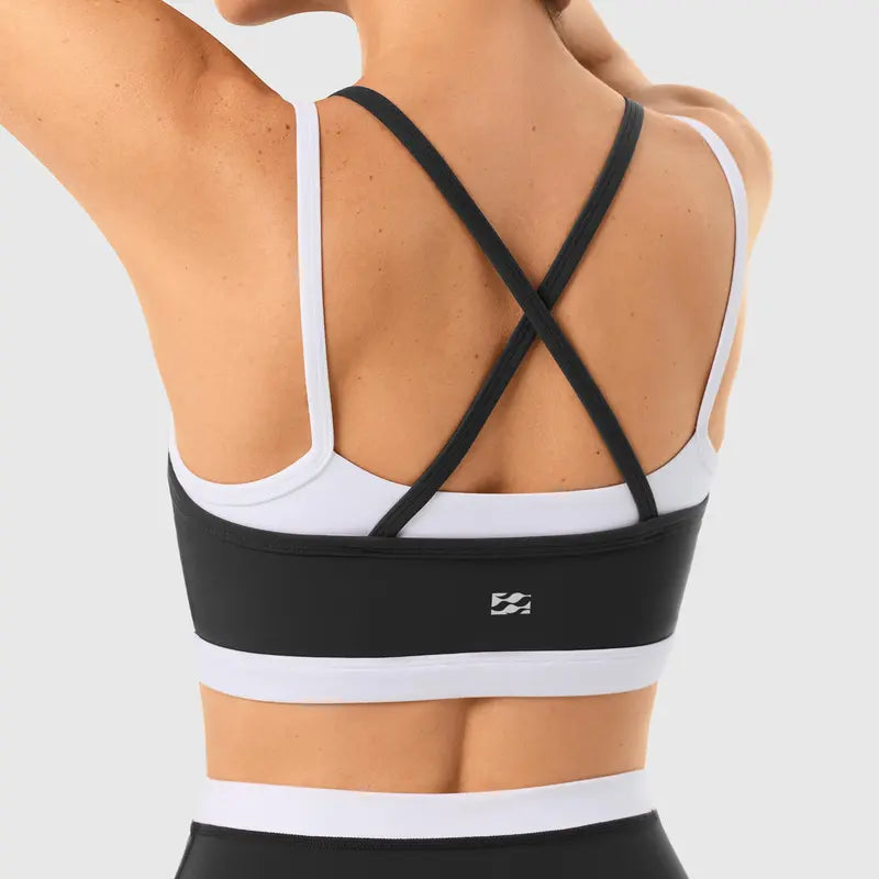 INNO MINT Women's 2-Piece Fitted Workout Set - Soft, Breathable Spandex Outfit with Seamless Yoga Leggings and Padded Sports Bra for High-Performance Gym Wear